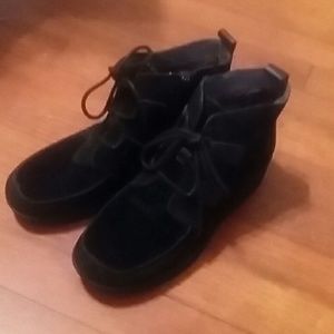Sz 7 ~ Aerosoles leather and faux fur creepers